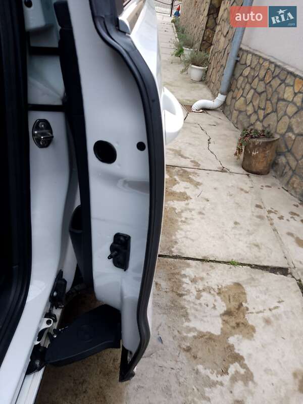 Мінівен SEAT Alhambra 2014 в Виноградові