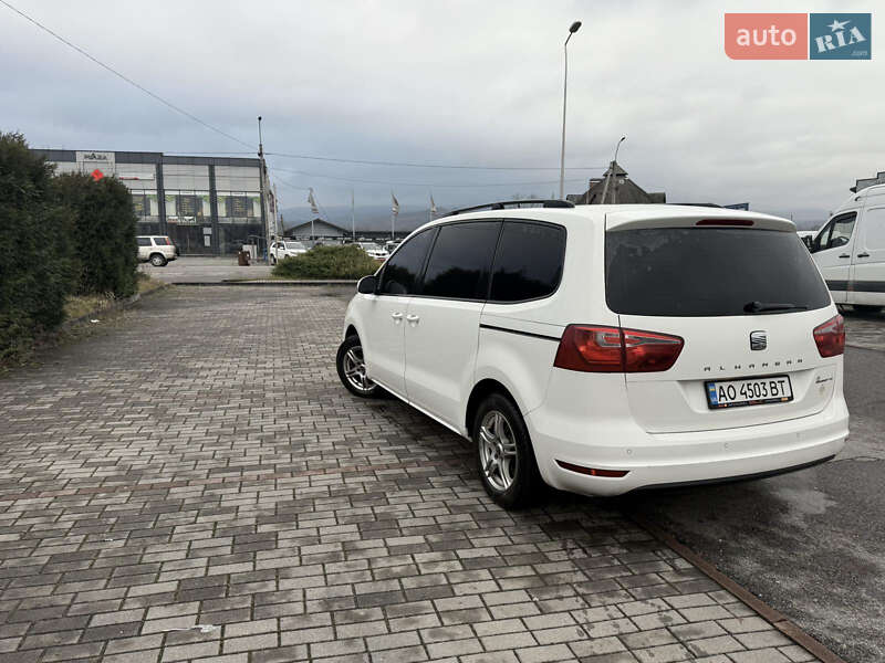 Минивэн SEAT Alhambra 2011 в Тячеве