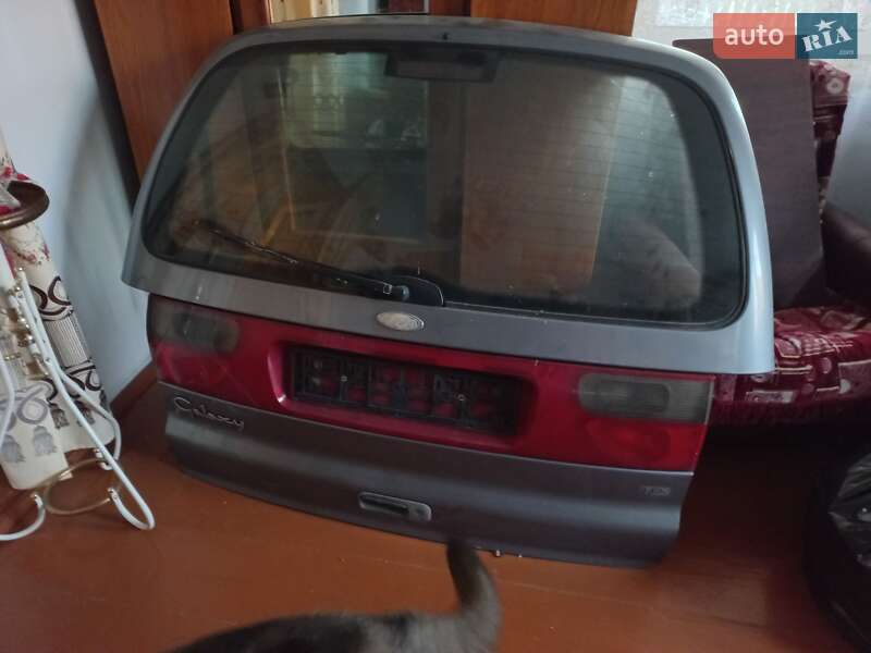 Минивэн SEAT Alhambra 1999 в Радехове