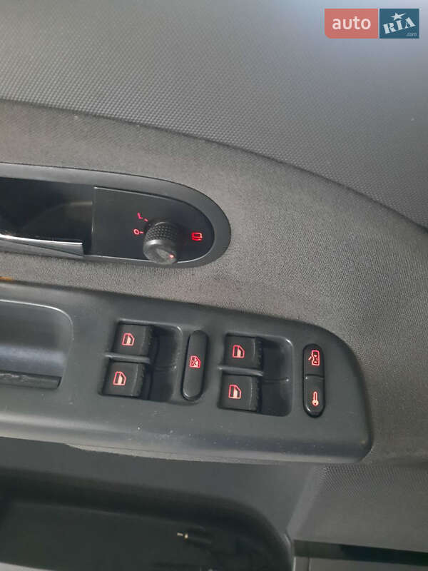 Минивэн SEAT Alhambra 2009 в Збараже