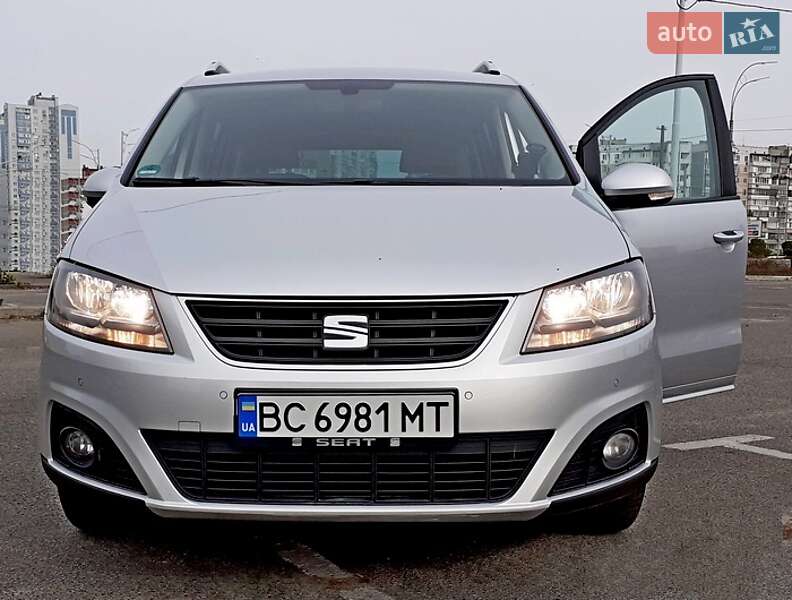 Минивэн SEAT Alhambra 2016 в Киеве