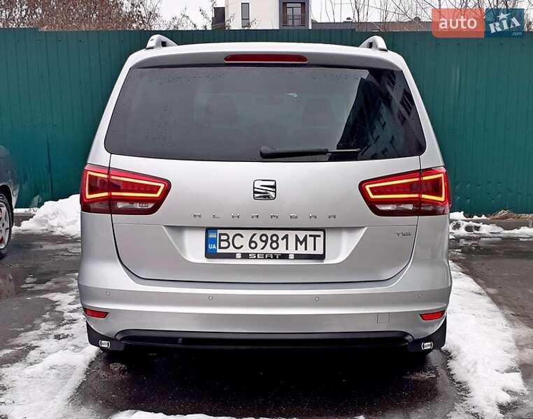Минивэн SEAT Alhambra 2016 в Киеве