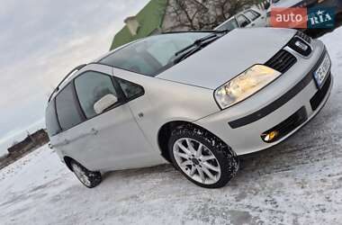 Минивэн SEAT Alhambra 2001 в Черновцах