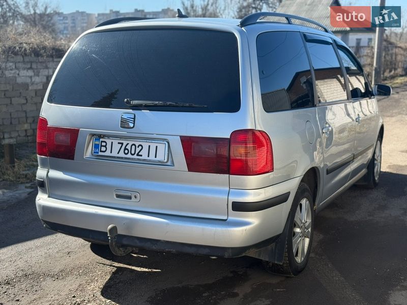 Минивэн SEAT Alhambra 2008 в Кременчуге