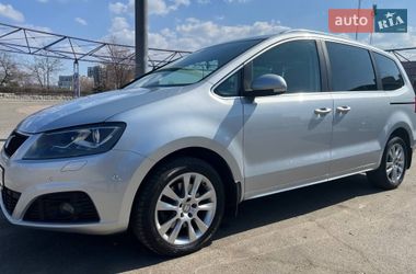 Минивэн SEAT Alhambra 2011 в Киеве