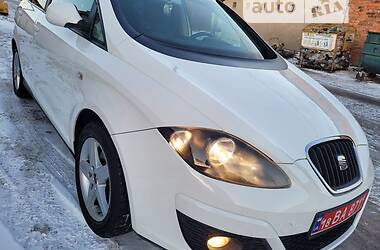 Універсал SEAT Altea XL 2010 в Житомирі