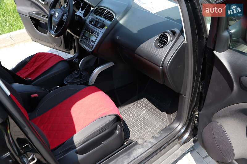 Минивэн SEAT Altea XL 2014 в Новоселице