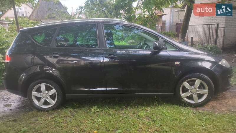Минивэн SEAT Altea XL 2007 в Киверцах