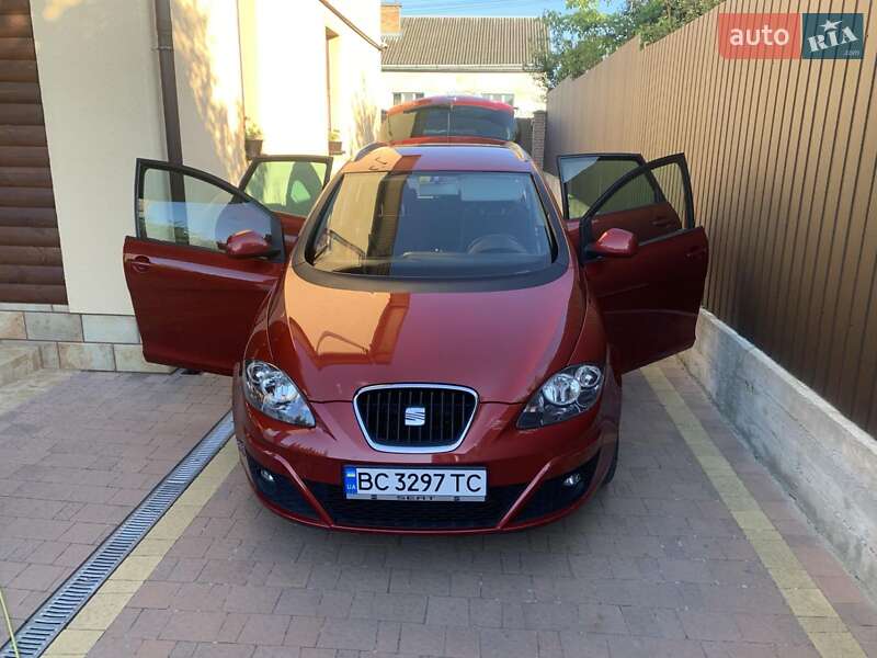Минивэн SEAT Altea XL 2010 в Львове