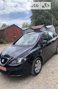 Мінівен SEAT Altea XL 2007 в Ромнах