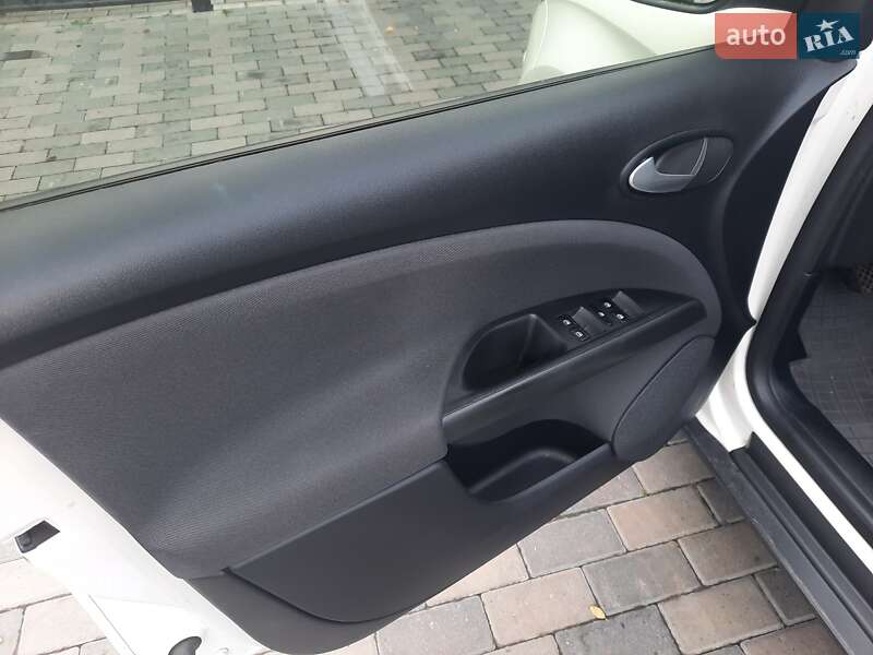 Минивэн SEAT Altea XL 2011 в Черкассах фото 5 Минивэн SEAT Altea XL 2011 в Черкассах