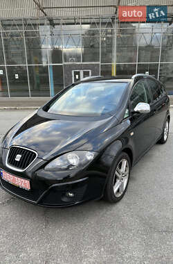 Минивэн SEAT Altea XL 2010 в 