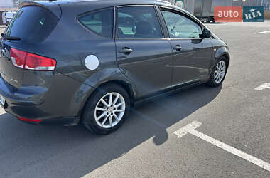 Минивэн SEAT Altea XL 2010 в 