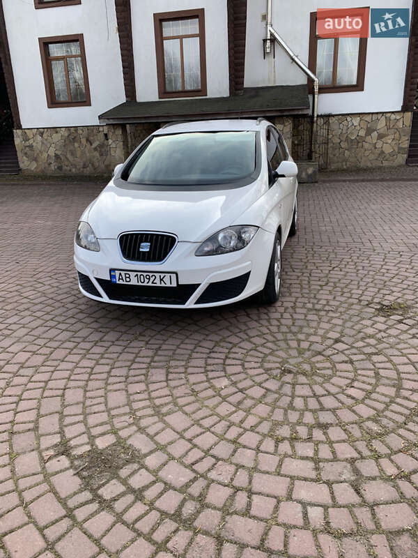 Мінівен SEAT Altea XL 2009 в Чернівцях