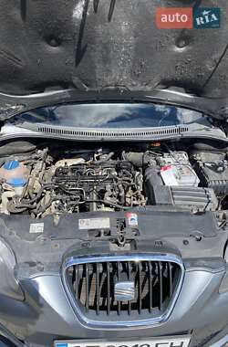 Минивэн SEAT Altea XL 2012 в 