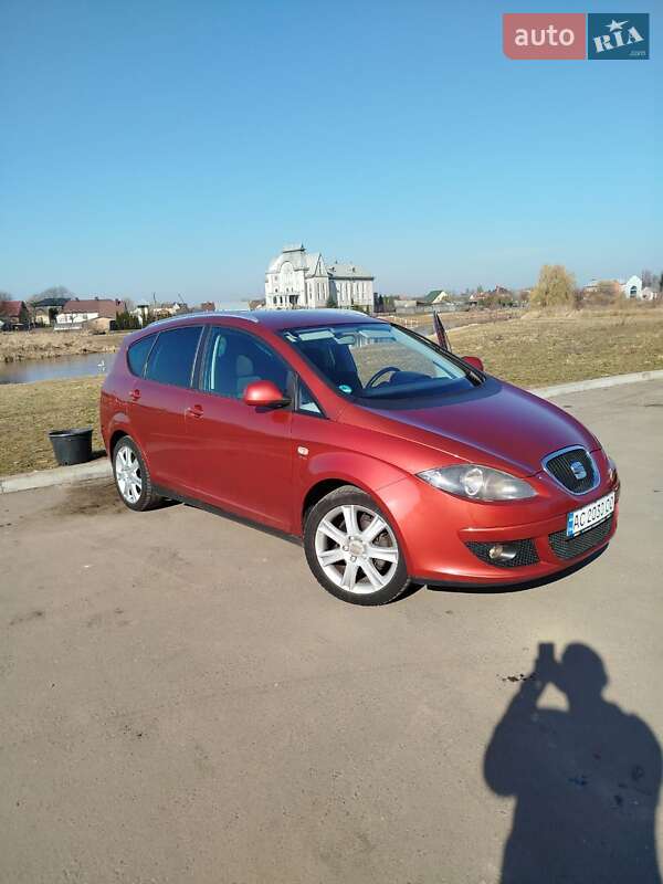 Минивэн SEAT Altea XL 2008 в 