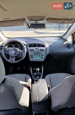 Минивэн SEAT Altea XL 2008 в 