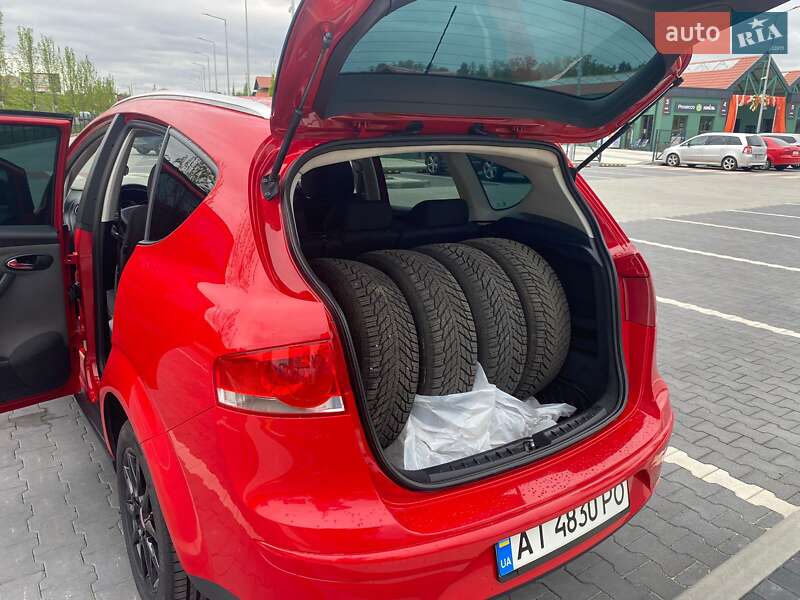 Минивэн SEAT Altea XL 2010 в Ирпене