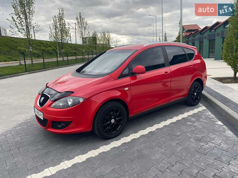 Минивэн SEAT Altea XL 2010 в Ирпене