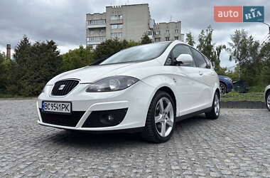 Минивэн SEAT Altea XL 2010 в 