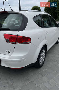 Минивэн SEAT Altea XL 2012 в 