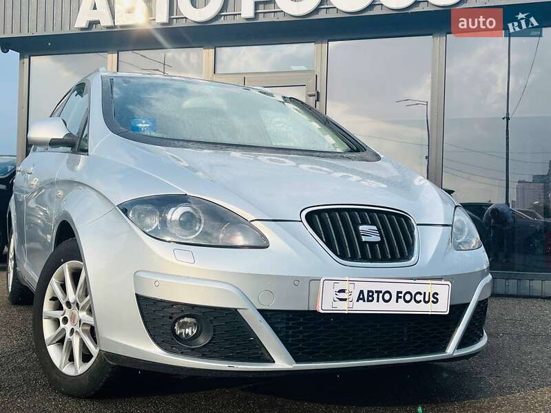 Минивэн SEAT Altea XL 2010 в Киеве