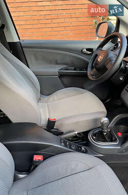 Минивэн SEAT Altea XL 2007 в 