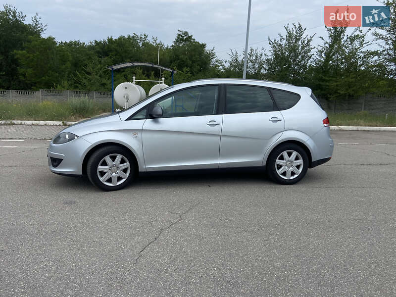 Минивэн SEAT Altea XL 2010 в Запорожье