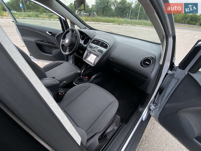 Минивэн SEAT Altea XL 2010 в Запорожье