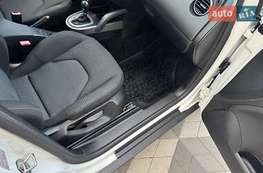 Минивэн SEAT Altea XL 2009 в 
