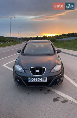 Минивэн SEAT Altea XL 2011 в 
