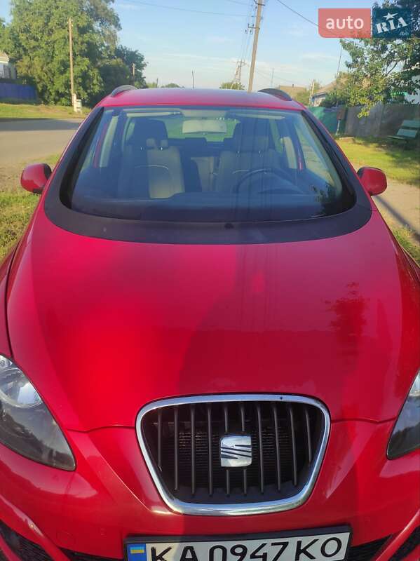 Минивэн SEAT Altea XL 2015 в Киеве