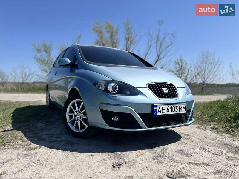 Минивэн SEAT Altea XL 2010 в Ивано-Франковске