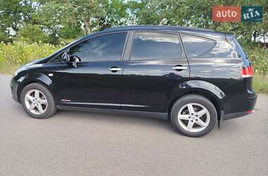 Минивэн SEAT Altea XL 2011 в 