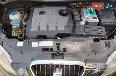 Минивэн SEAT Altea XL 2011 в 