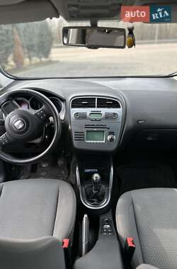 Минивэн SEAT Altea XL 2008 в 