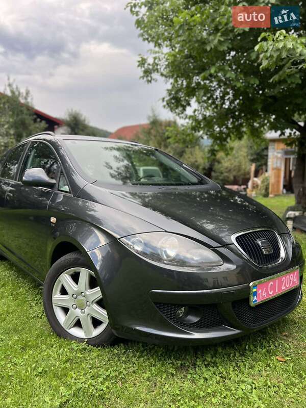 Минивэн SEAT Altea XL 2009 в Сколе