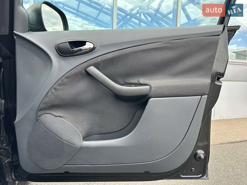 Минивэн SEAT Altea XL 2007 в Киеве