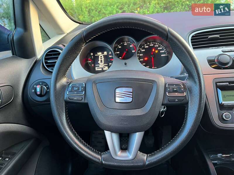 Минивэн SEAT Altea XL 2015 в Киеве
