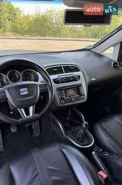 Минивэн SEAT Altea XL 2010 в 