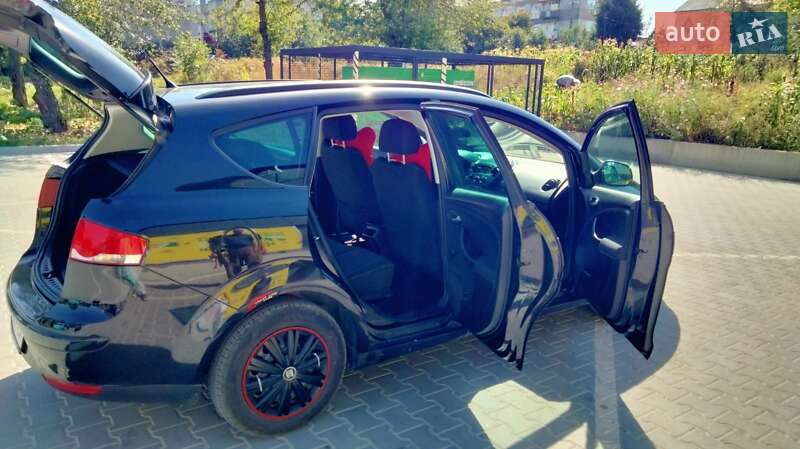 Минивэн SEAT Altea XL 2011 в Збараже