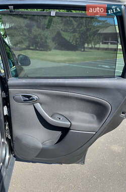Минивэн SEAT Altea XL 2009 в 