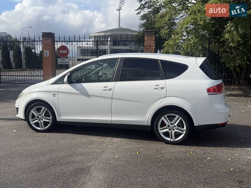 Минивэн SEAT Altea XL 2012 в 