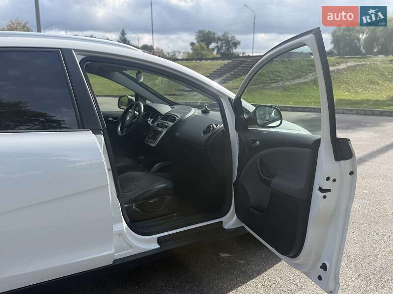 Минивэн SEAT Altea XL 2012 в Александрие