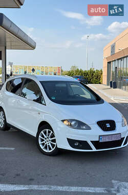 Минивэн SEAT Altea XL 2010 в Днепре