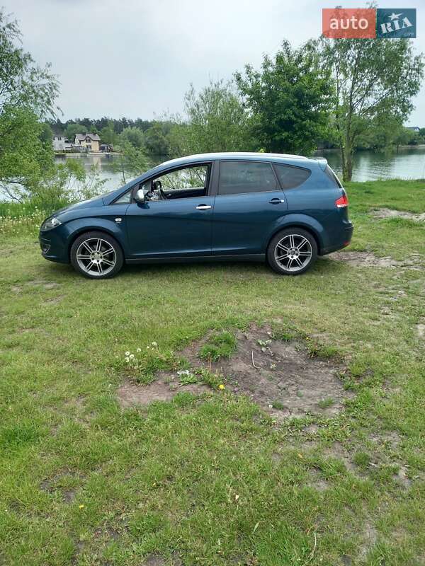 Минивэн SEAT Altea XL 2009 в Чернигове