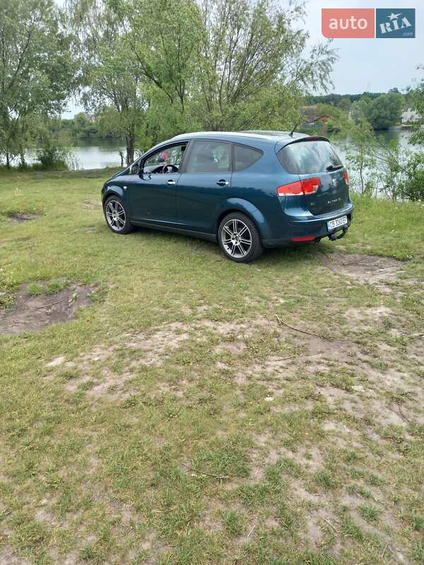 Минивэн SEAT Altea XL 2009 в Чернигове