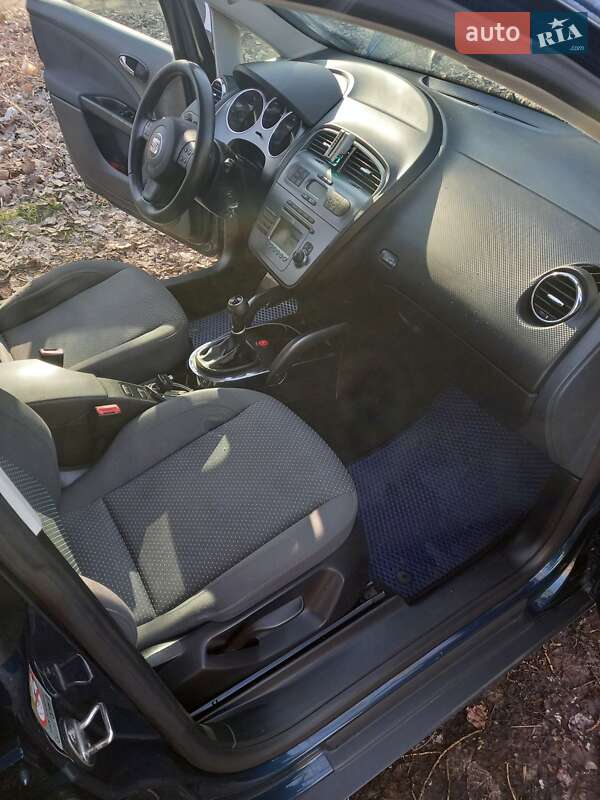 Минивэн SEAT Altea XL 2009 в Чернигове