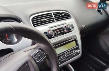 Мінівен SEAT Altea XL 2011 в 