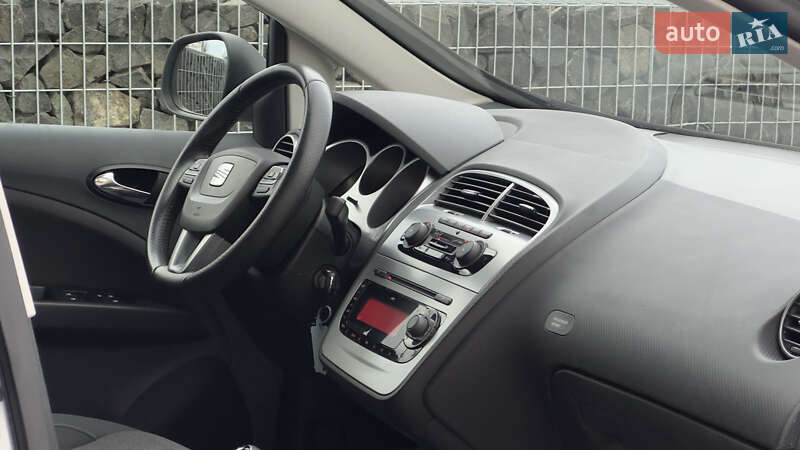 Мінівен SEAT Altea XL 2010 в Стрию